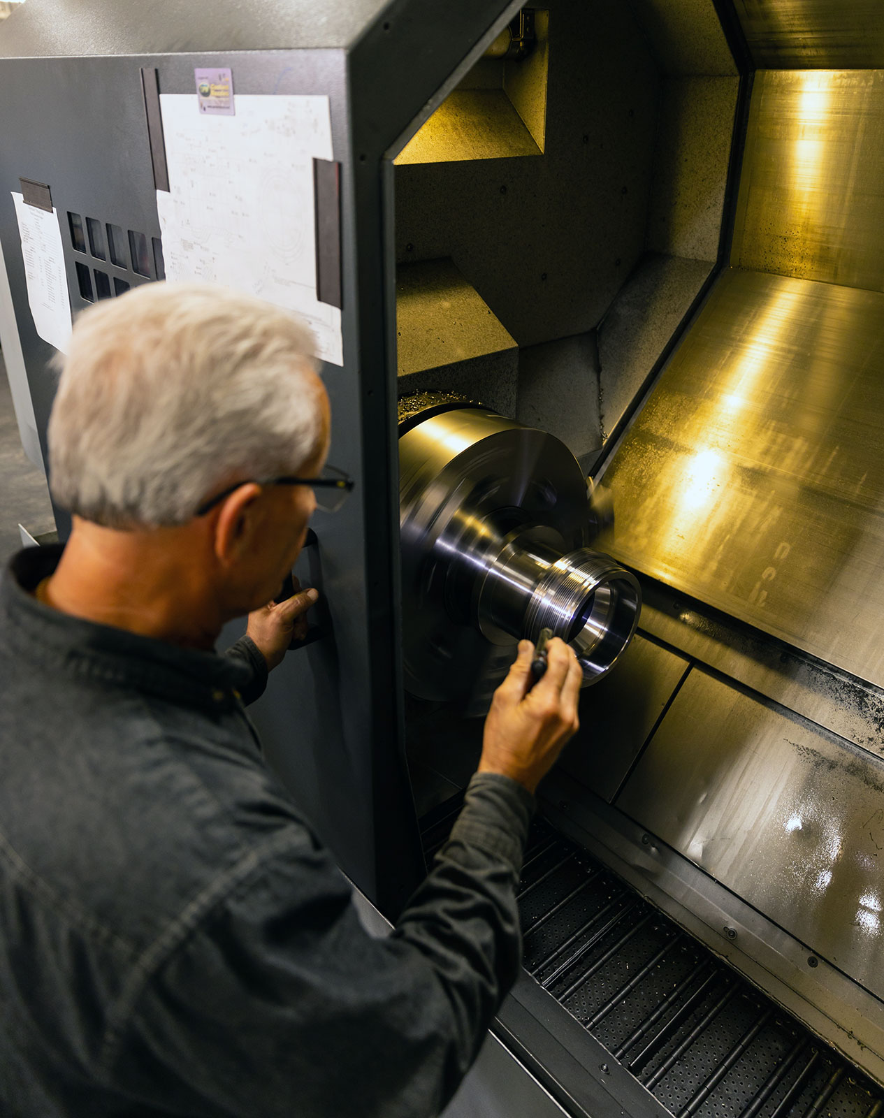 cnc-loading